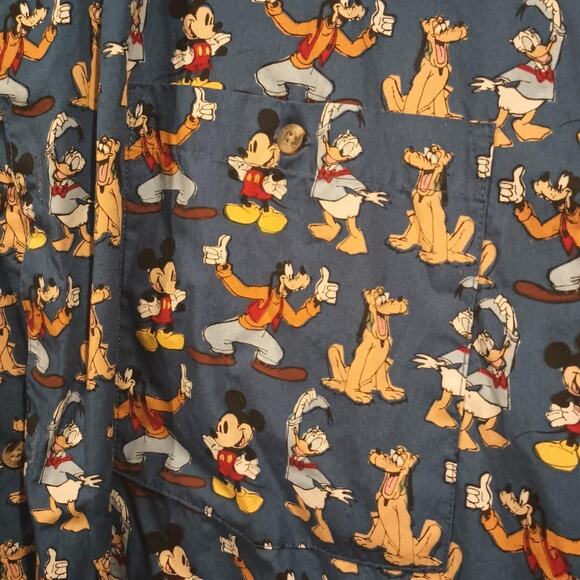Vintage Disney Store - Mickey Donald Goofy & Pluto - XL - Short Sleeve Button Up - Picture 6 of 7